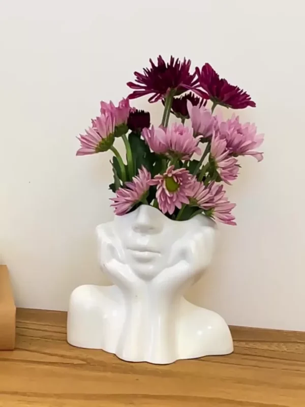 Nordic Vinyl Human Body Shape Hydroponic Vase